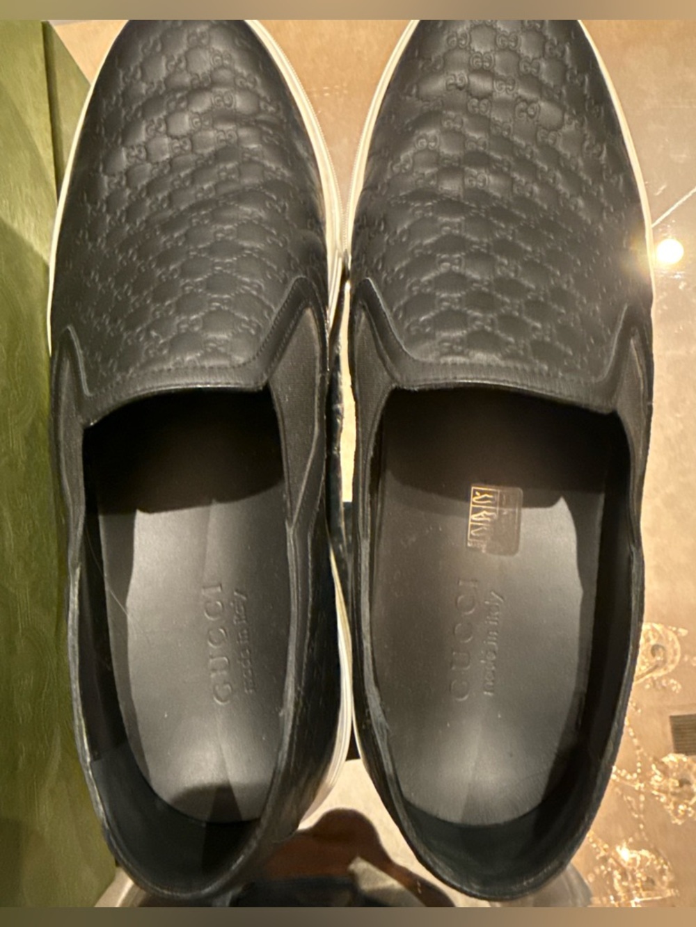 Gucci Black Textured Leather Slip-On Loafers - Picture 2 of 9